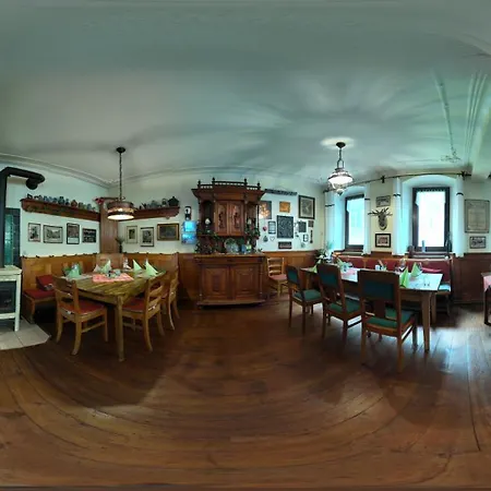 Bed & Breakfast Gaestehaus Gruener Baum Sankt Martin
